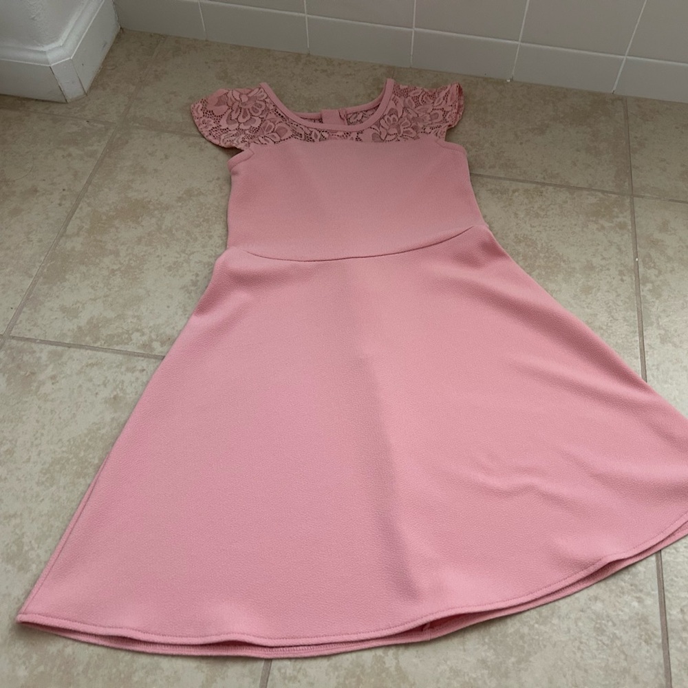 Pretty Pink Girl’s Dress - new without tags